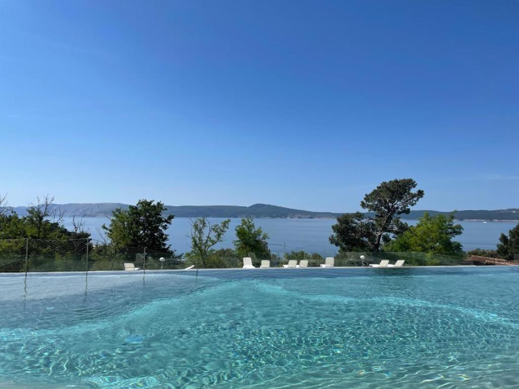 Sea House Shade, Pool & Jacuzzi - Privilege Point Camping & Villas Selce Exterior photo